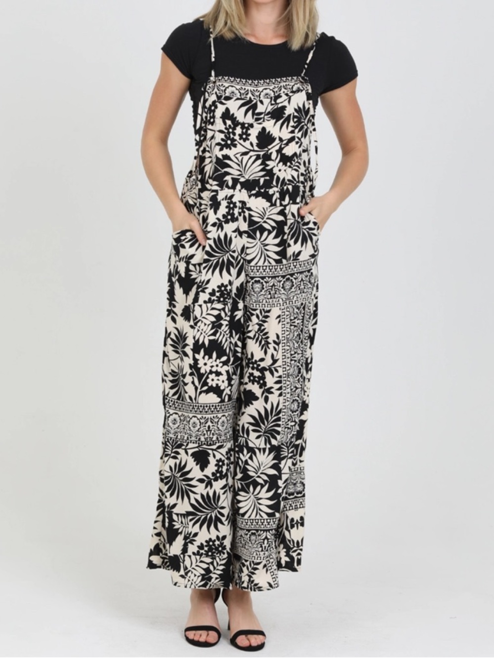 Black & Cream Floral Romper | Size Large | Adjustable Straps